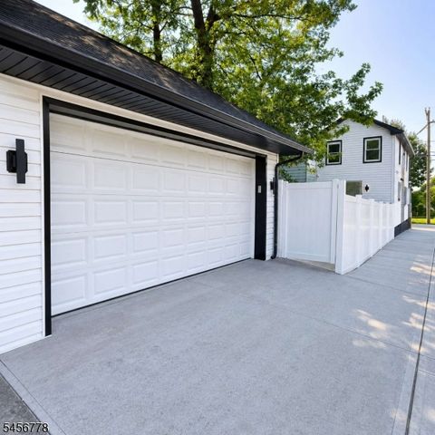 290 S 20Th St, Newark City, NJ 07103