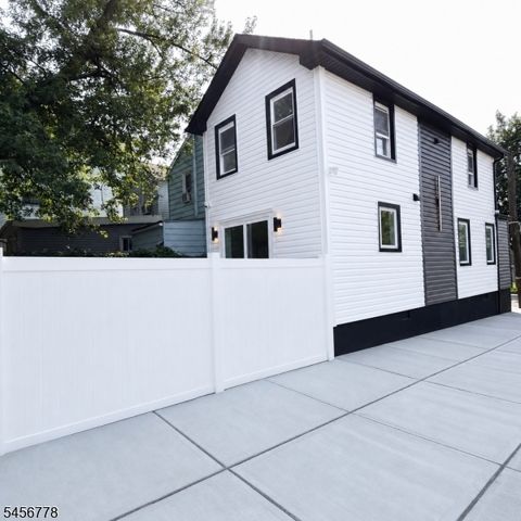 290 S 20Th St, Newark City, NJ 07103