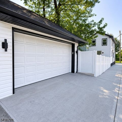 290 S 20Th St, Newark City, NJ 07103
