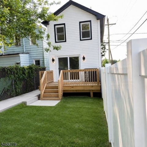 290 S 20Th St, Newark City, NJ 07103
