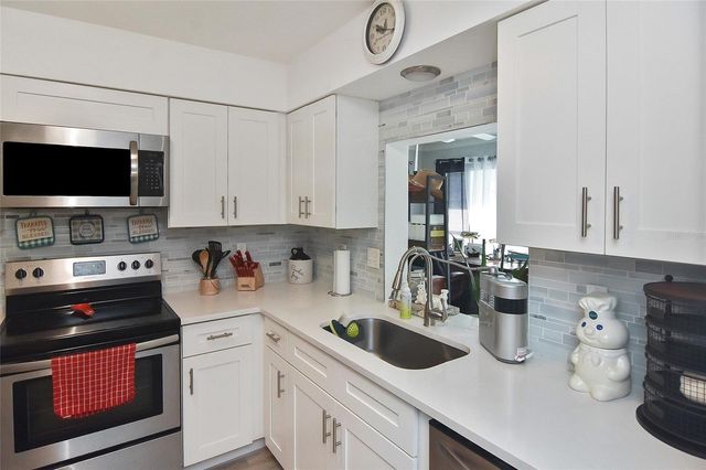 1527 STEWART DRIVE 115, Sarasota, FL 34232
