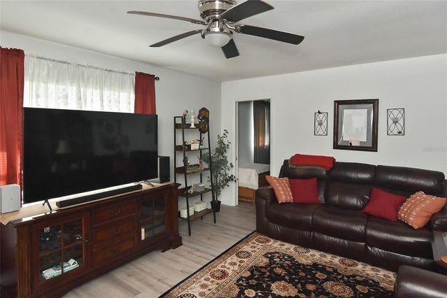 1527 STEWART DRIVE 115, Sarasota, FL 34232