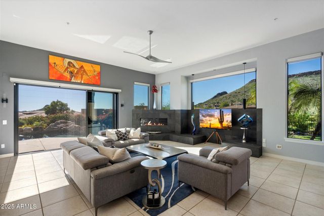 9218 N SUMMER HILL Boulevard, Fountain Hills, AZ 85268