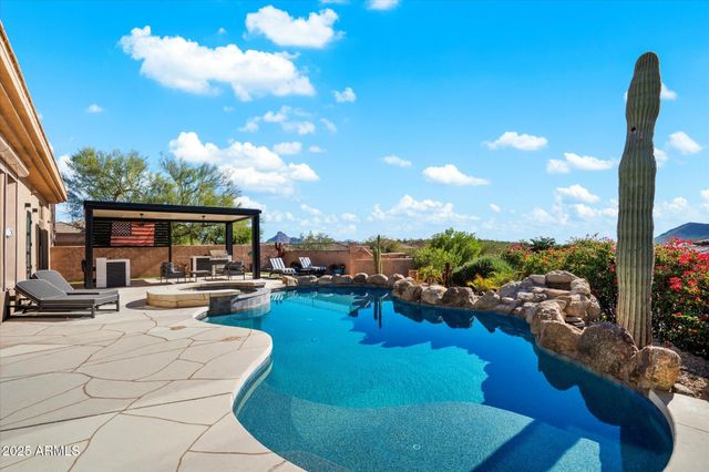 9218 N SUMMER HILL Boulevard, Fountain Hills, AZ 85268