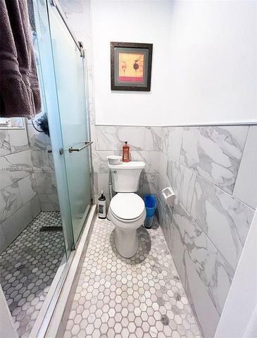3161 Day Ave, Miami, FL 33133