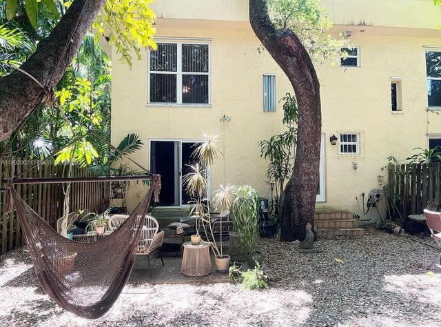 3161 Day Ave, Miami, FL 33133