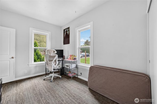 1203 W Main St, Centralia, WA 98531