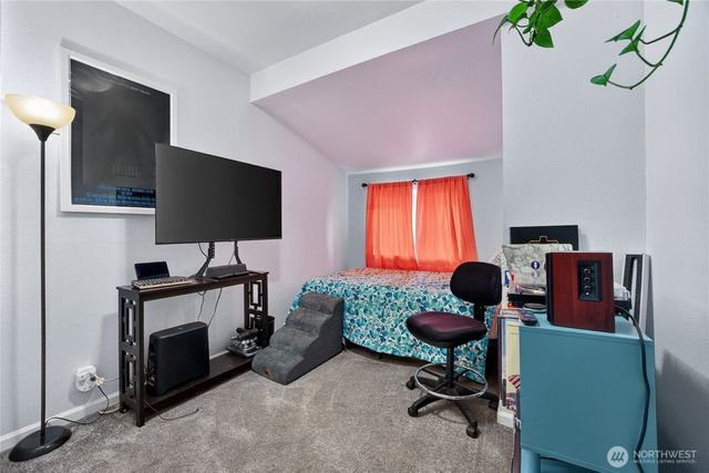 1203 W Main St, Centralia, WA 98531