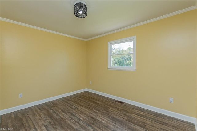 1107 Harvest Drive, Thomasville, NC 27360
