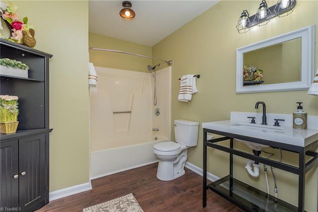 1107 Harvest Drive, Thomasville, NC 27360