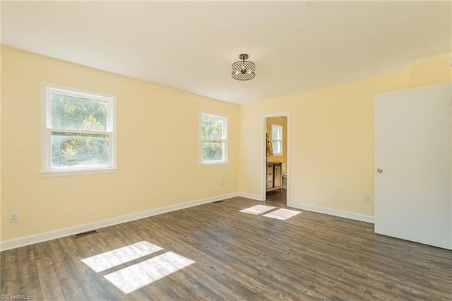 1107 Harvest Drive, Thomasville, NC 27360