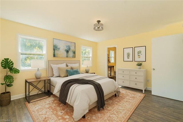 1107 Harvest Drive, Thomasville, NC 27360