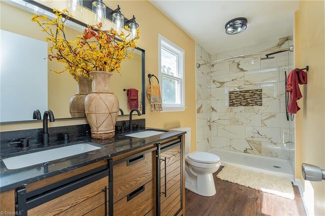 1107 Harvest Drive, Thomasville, NC 27360