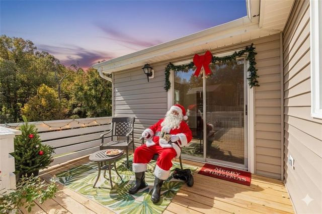 1107 Harvest Drive, Thomasville, NC 27360