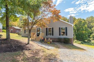 1107 Harvest Drive, Thomasville, NC 27360