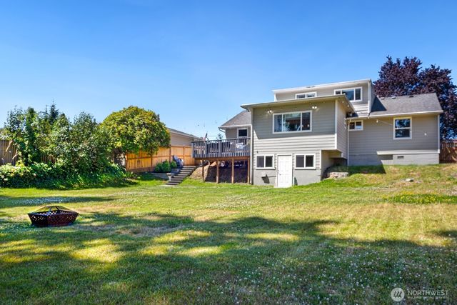 5011 Seahurst Avenue, Everett, WA 98203