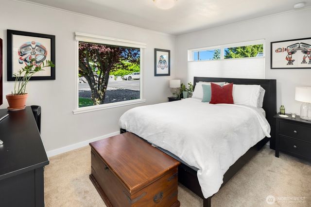 5011 Seahurst Avenue, Everett, WA 98203