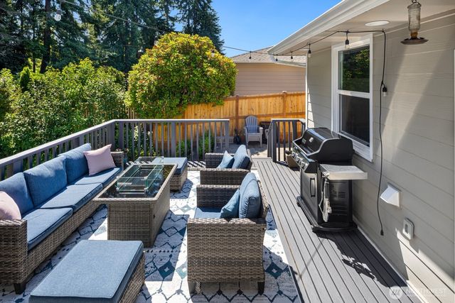5011 Seahurst Avenue, Everett, WA 98203