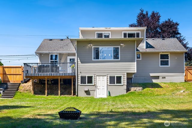 5011 Seahurst Avenue, Everett, WA 98203
