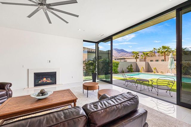 57812 Santo Thomas, La Quinta, CA 92253