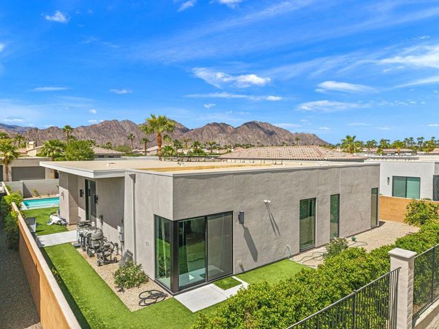 57812 Santo Thomas, La Quinta, CA 92253