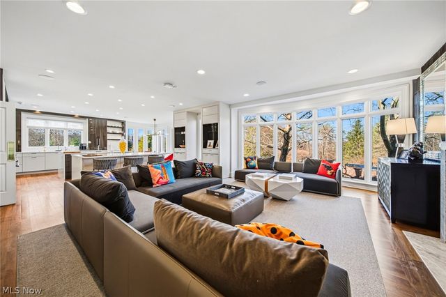 7325 Calley Lane, Novelty, OH 44072