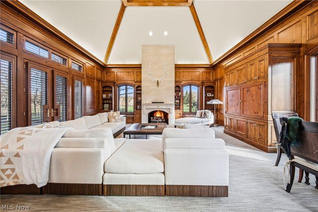 7325 Calley Lane, Novelty, OH 44072