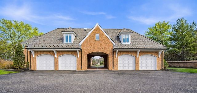 7325 Calley Lane, Novelty, OH 44072