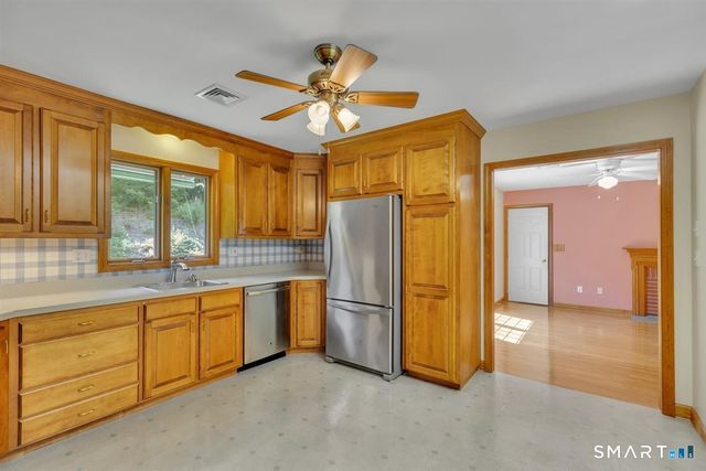 48 Lenti Drive, Manchester, CT 06040