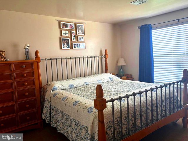 299 THRUSH DR, Hummelstown, PA 17036