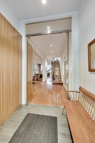 53 E Bellevue Place, Chicago, IL 60611