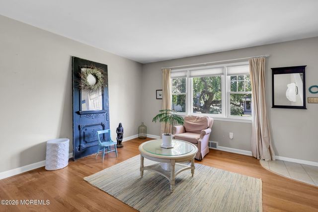 85 Campbell Street, Red Bank, NJ 07701