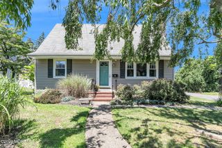 85 Campbell Street, Red Bank, NJ 07701