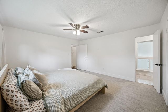 2003 Round Lake Drive, Houston, TX 77077
