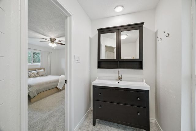 2003 Round Lake Drive, Houston, TX 77077