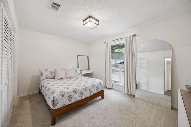 2003 Round Lake Drive, Houston, TX 77077
