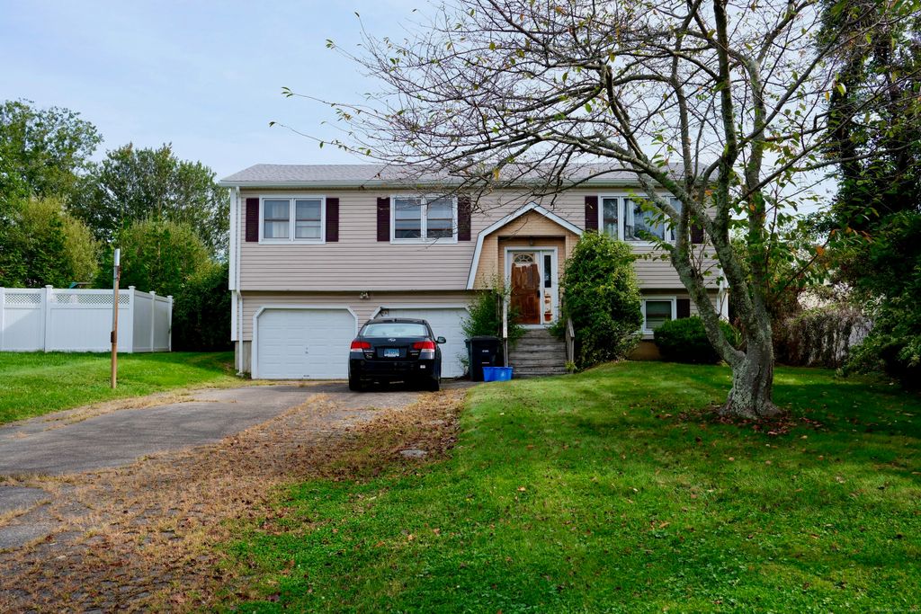 12 Nolan Terrace, Milford, CT 06460