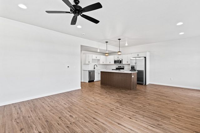 2305 Water Tower Pl, North Liberty, IA 52317