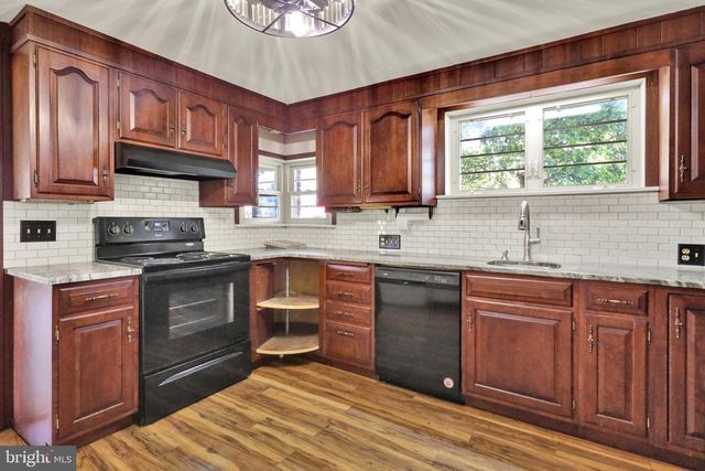 24 ARDMORE AVE, Reading, PA 19607