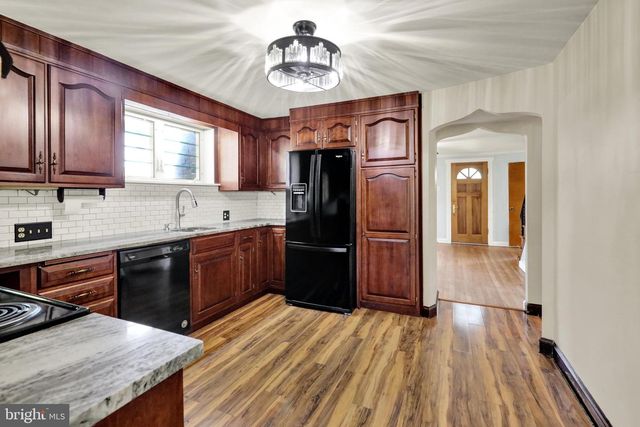 24 ARDMORE AVE, Reading, PA 19607