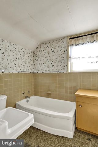 24 ARDMORE AVE, Reading, PA 19607