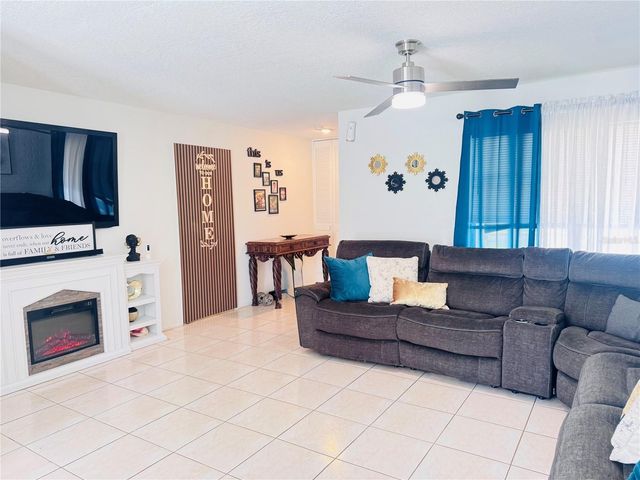 767 FORESTER AVENUE, Orlando, FL 32809