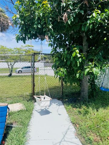 767 FORESTER AVENUE, Orlando, FL 32809