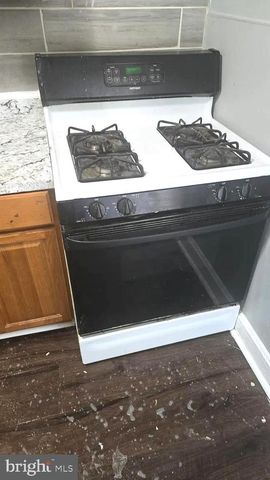 760 ROMANA GONZALEZ ST, Camden, NJ 08103