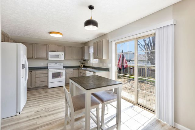 9228 Sawgrass Drive, Miamisburg, OH 45342