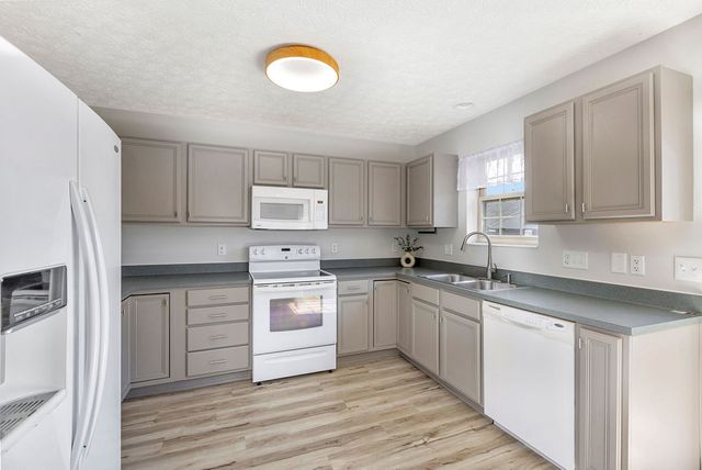 9228 Sawgrass Drive, Miamisburg, OH 45342