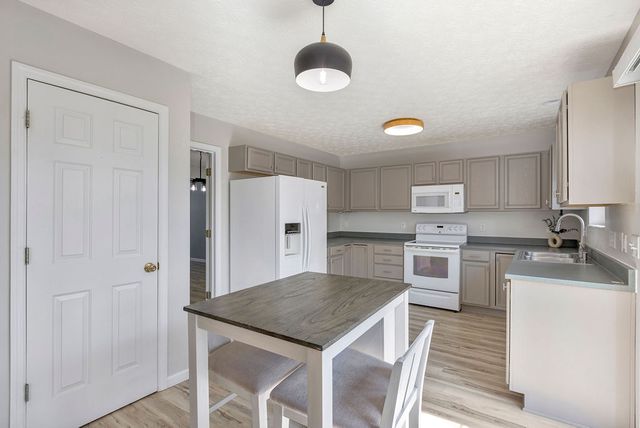 9228 Sawgrass Drive, Miamisburg, OH 45342