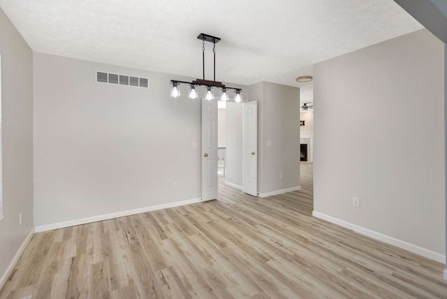 9228 Sawgrass Drive, Miamisburg, OH 45342