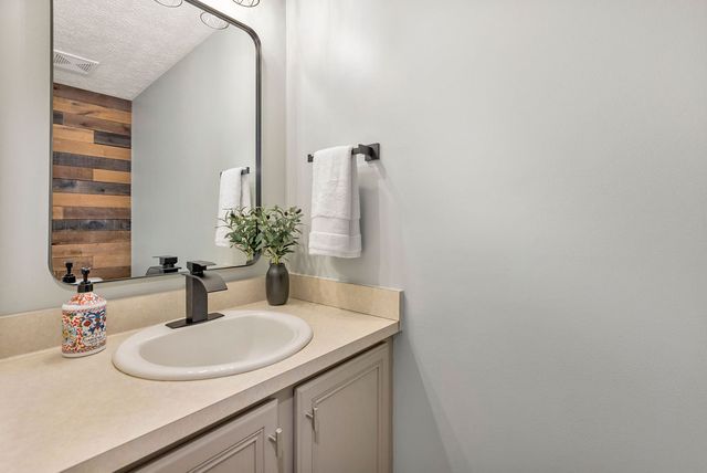 9228 Sawgrass Drive, Miamisburg, OH 45342