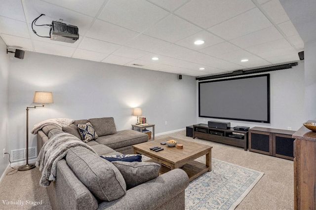 9228 Sawgrass Drive, Miamisburg, OH 45342